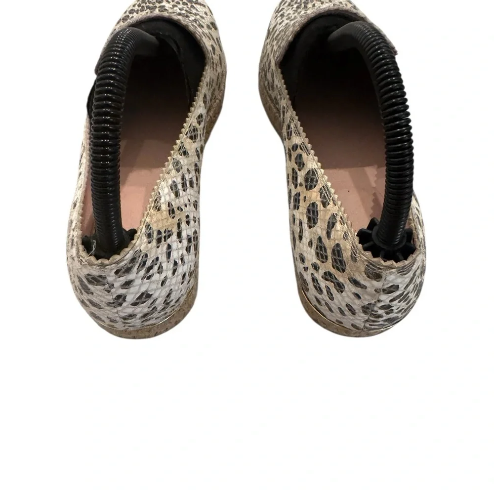Stuart Weitzman Biarritz Leopard-Print Linen Espadrille, Sun Leopard Size 7.5 M